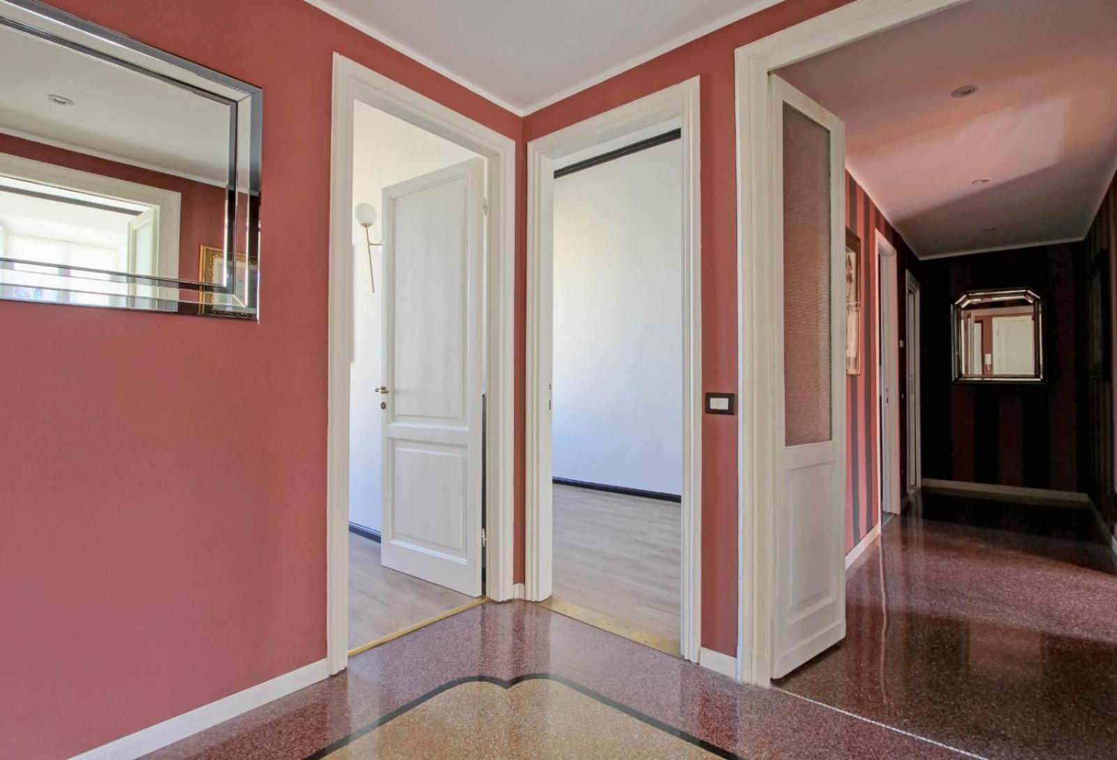 Tibullo ,Classico Ed Elegante Appartamento Rom Exterior foto